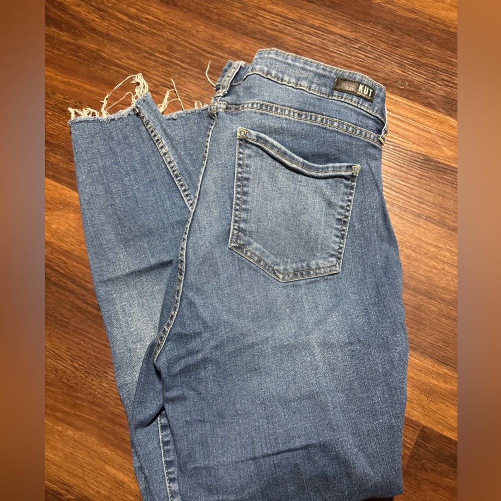 Kut from the Kloth Women's Distressed Blue Cropped Jeans